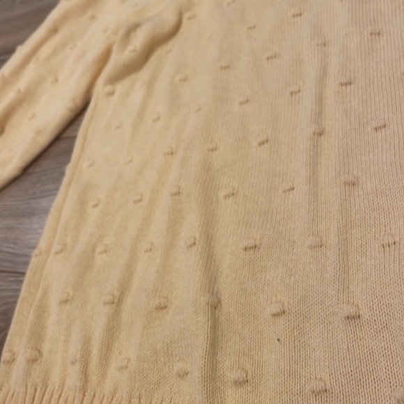 NWOT Yellow 3/4 Sleeve Top with Shoulder Pads - Picture 3 of 6